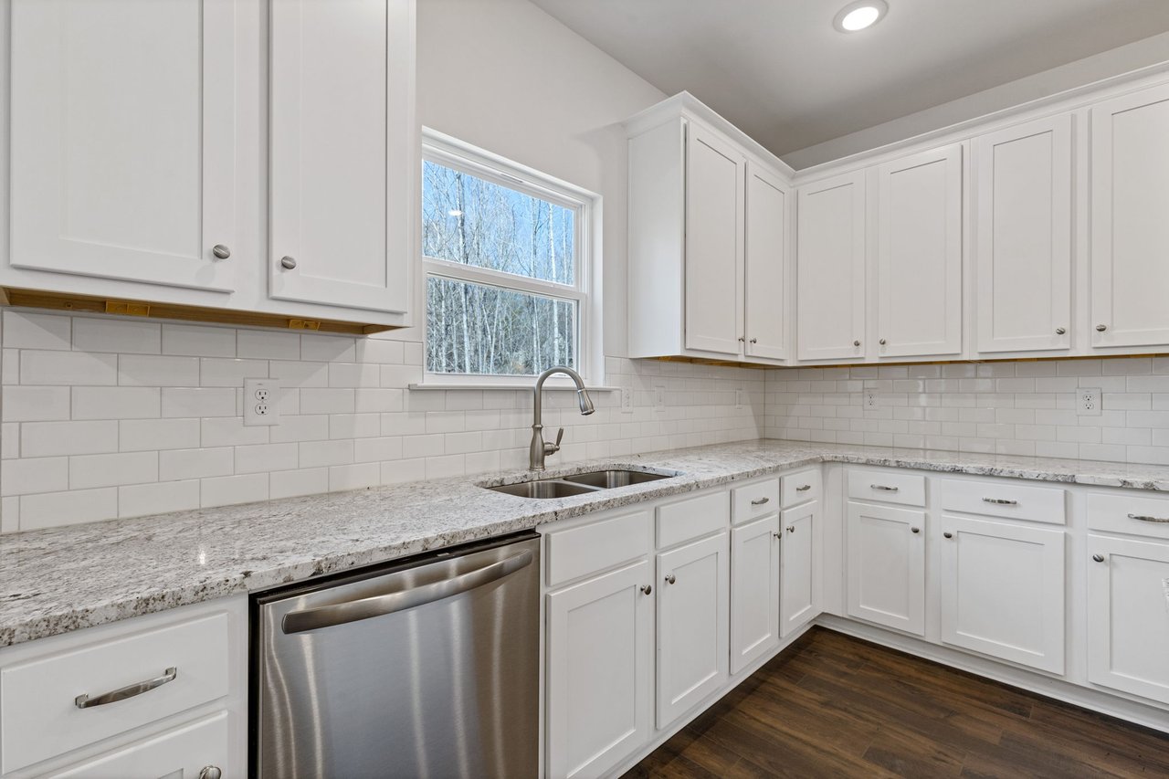 78 Radiant Ct