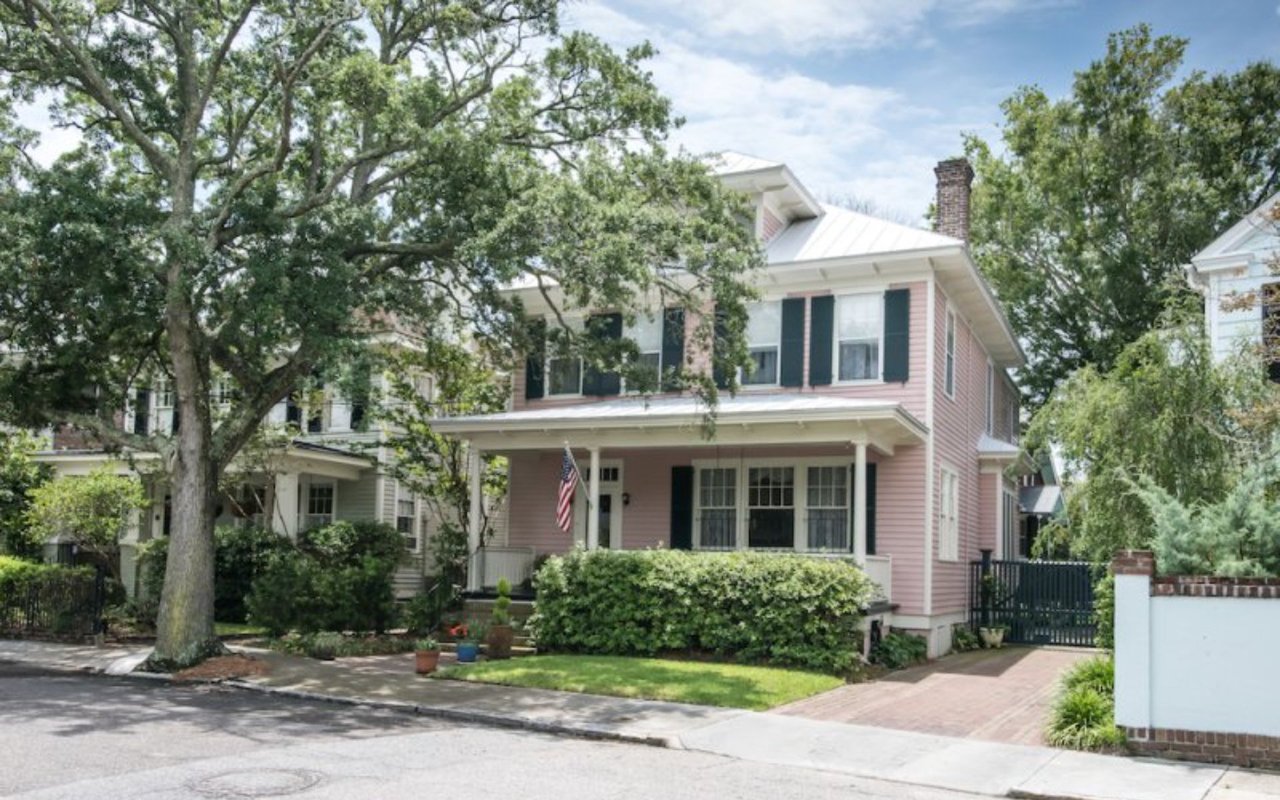 A Featured Listing – 19 Lowndes Street