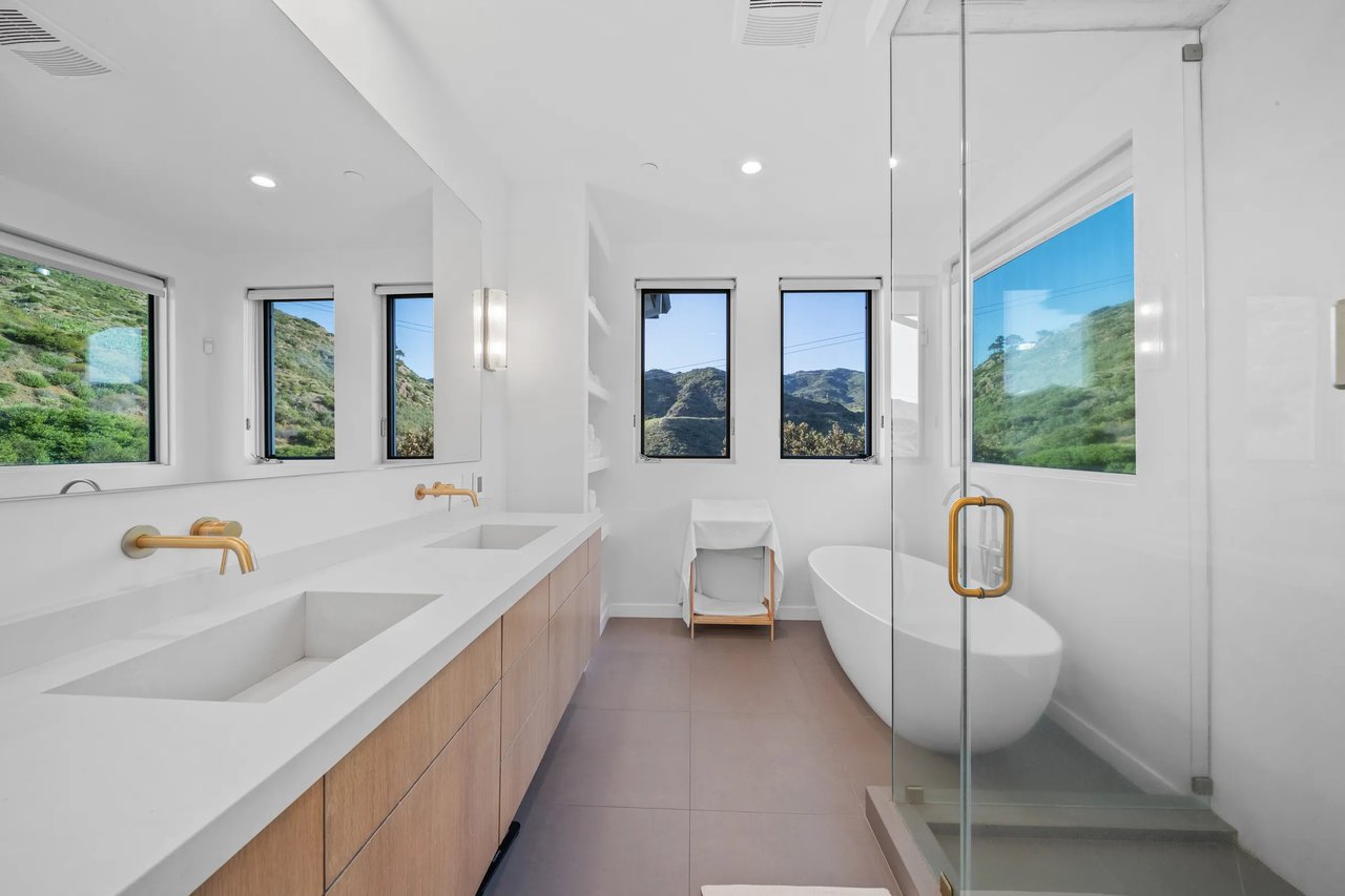 Casa Celeste by Oraklus