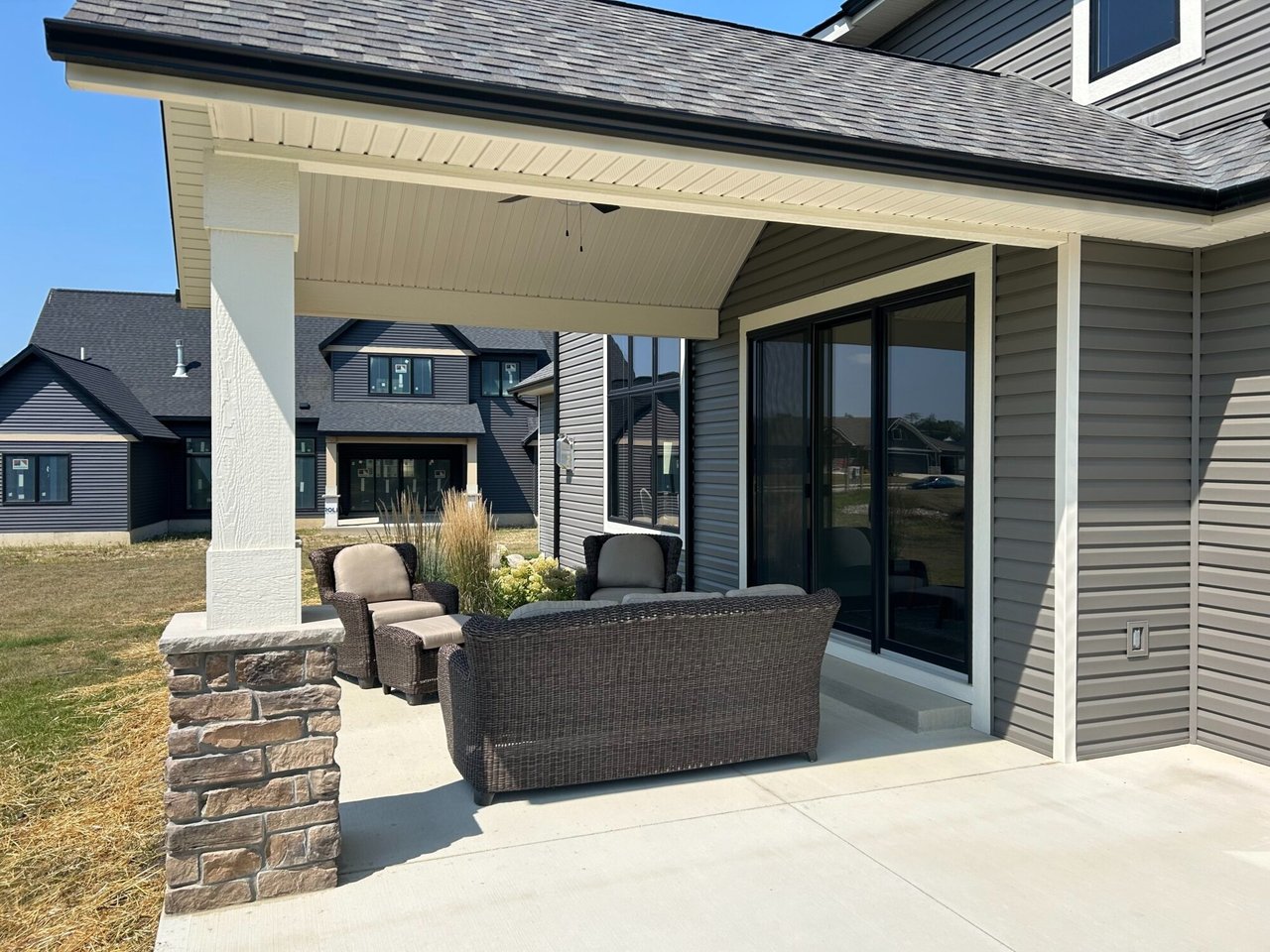 137 W Basalt Dr