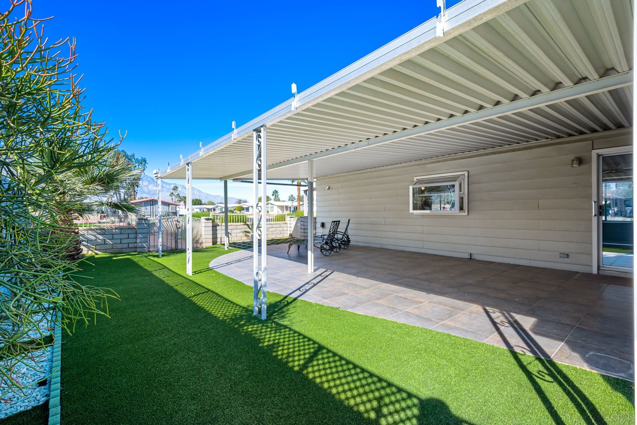 73257 Desert Greens Drive N