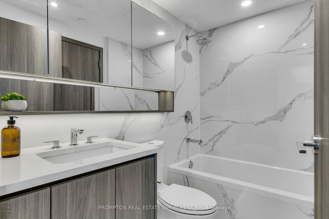 LUXURY PENTHOUSE ON WIDMER