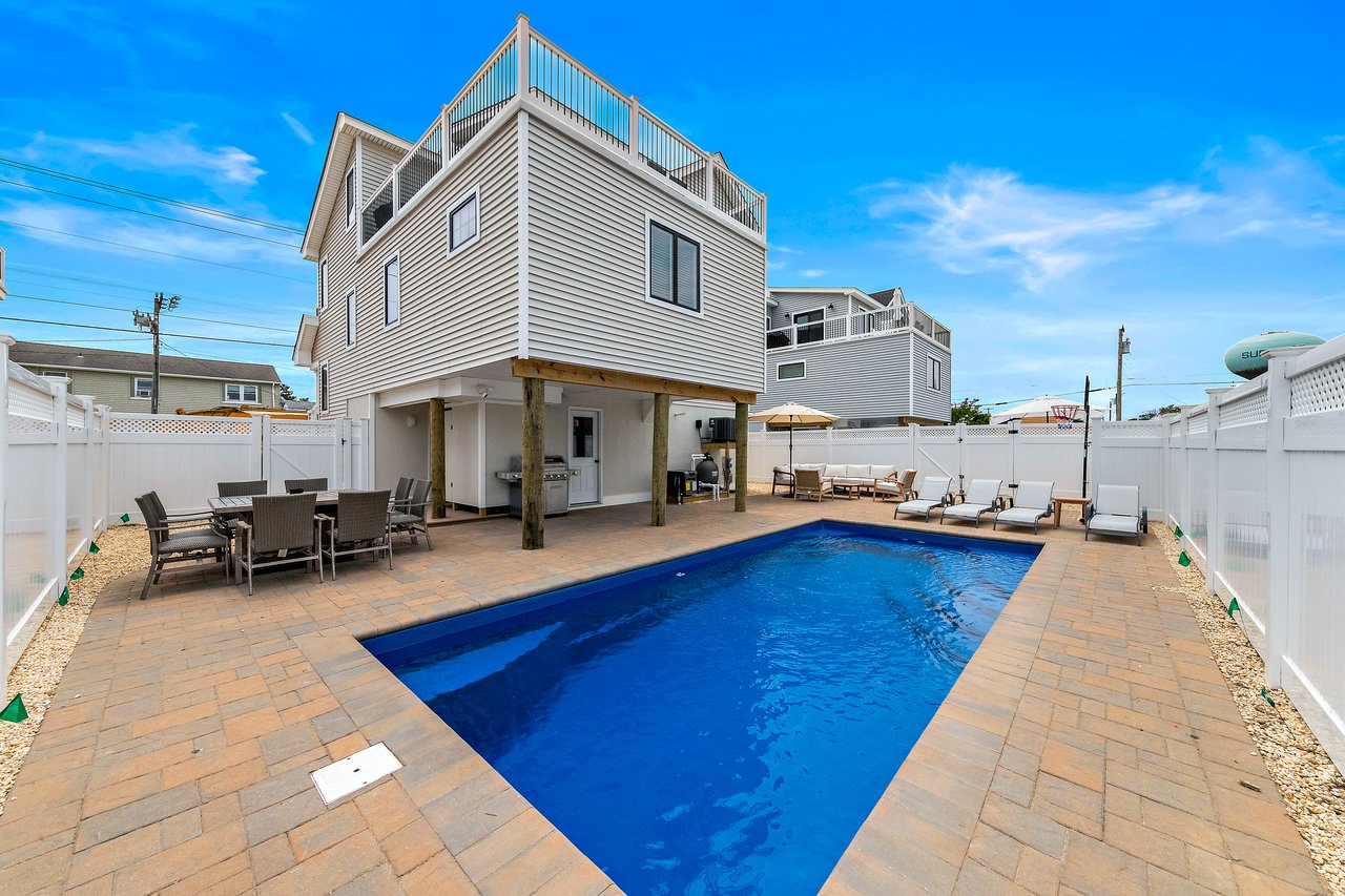 1615 Long Beach Blvd, Surf City