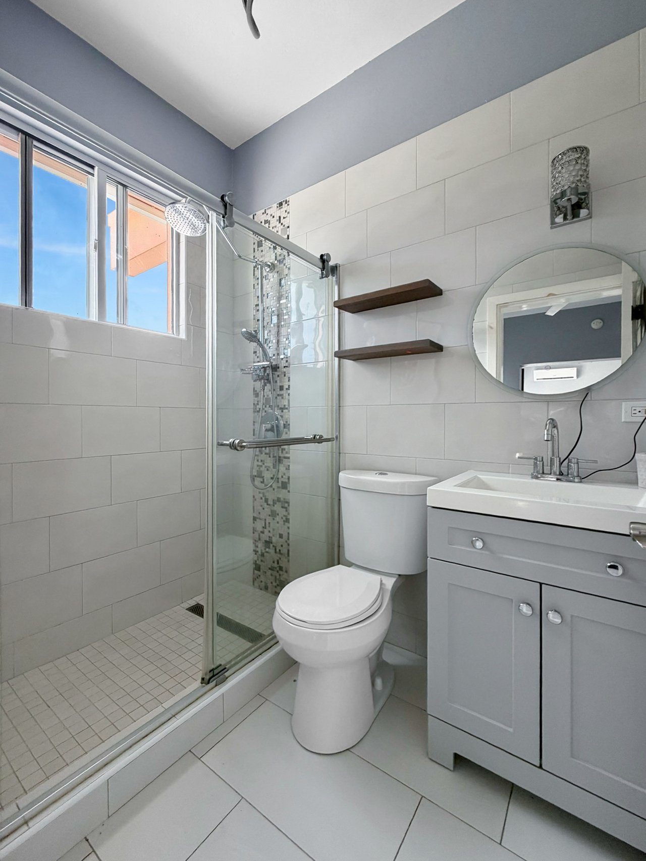 1097 Luck Hill 1 Bedroom Apartment