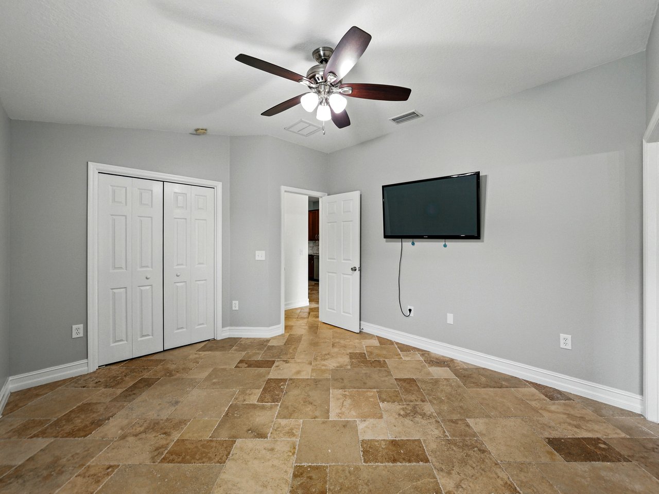 6957 BOULDER RUN LOOP