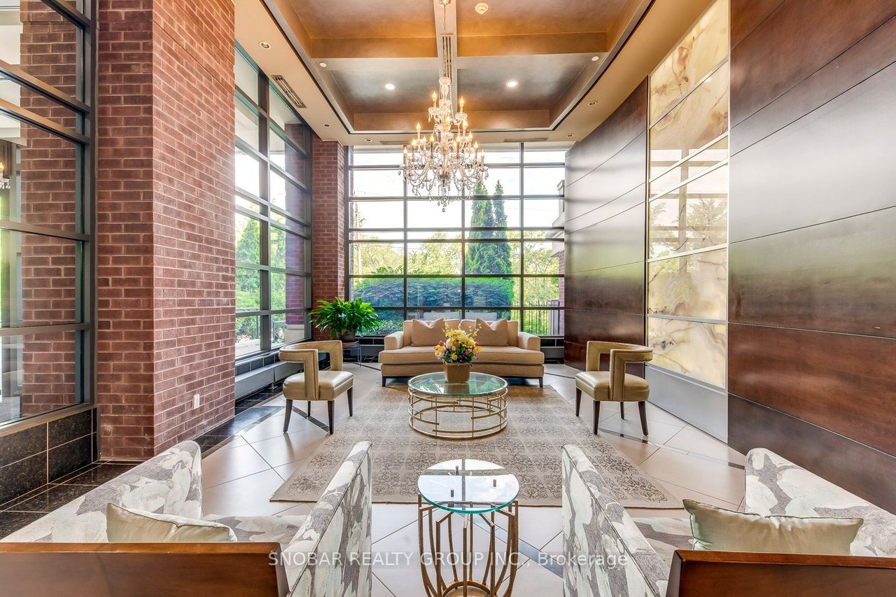PENTHOUSE WITH GOLF PERKS