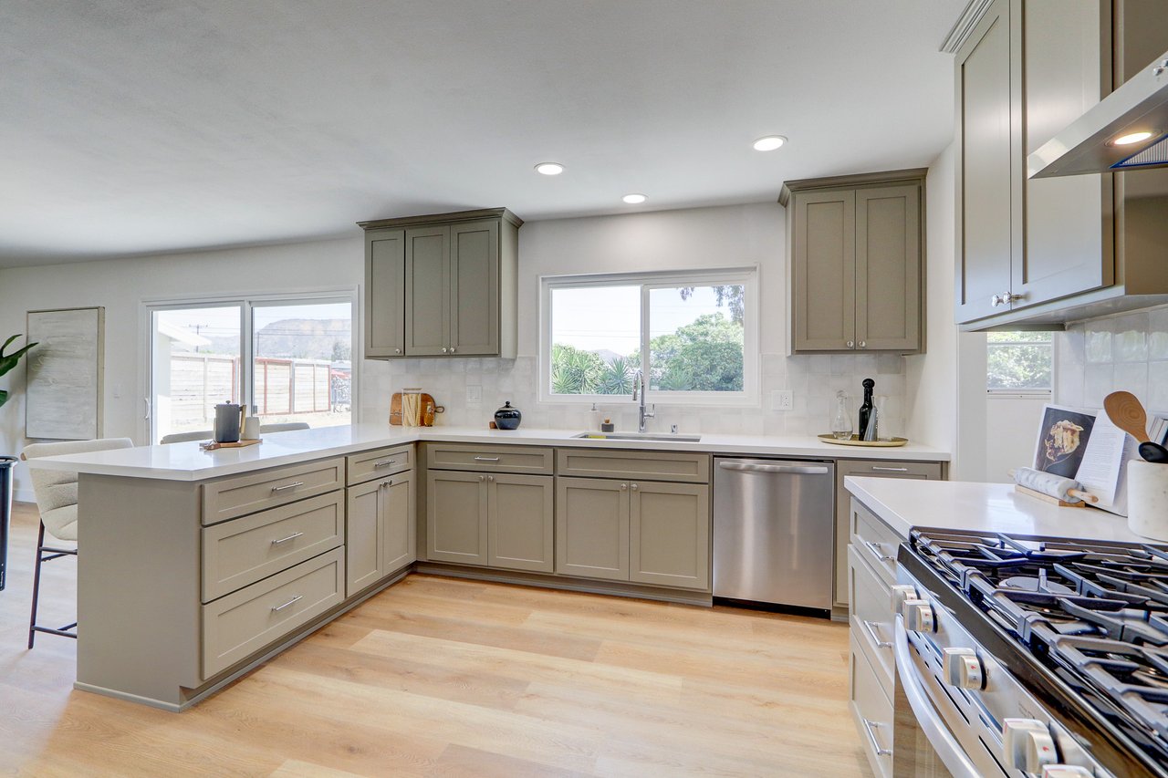 476 Jeanne Ct