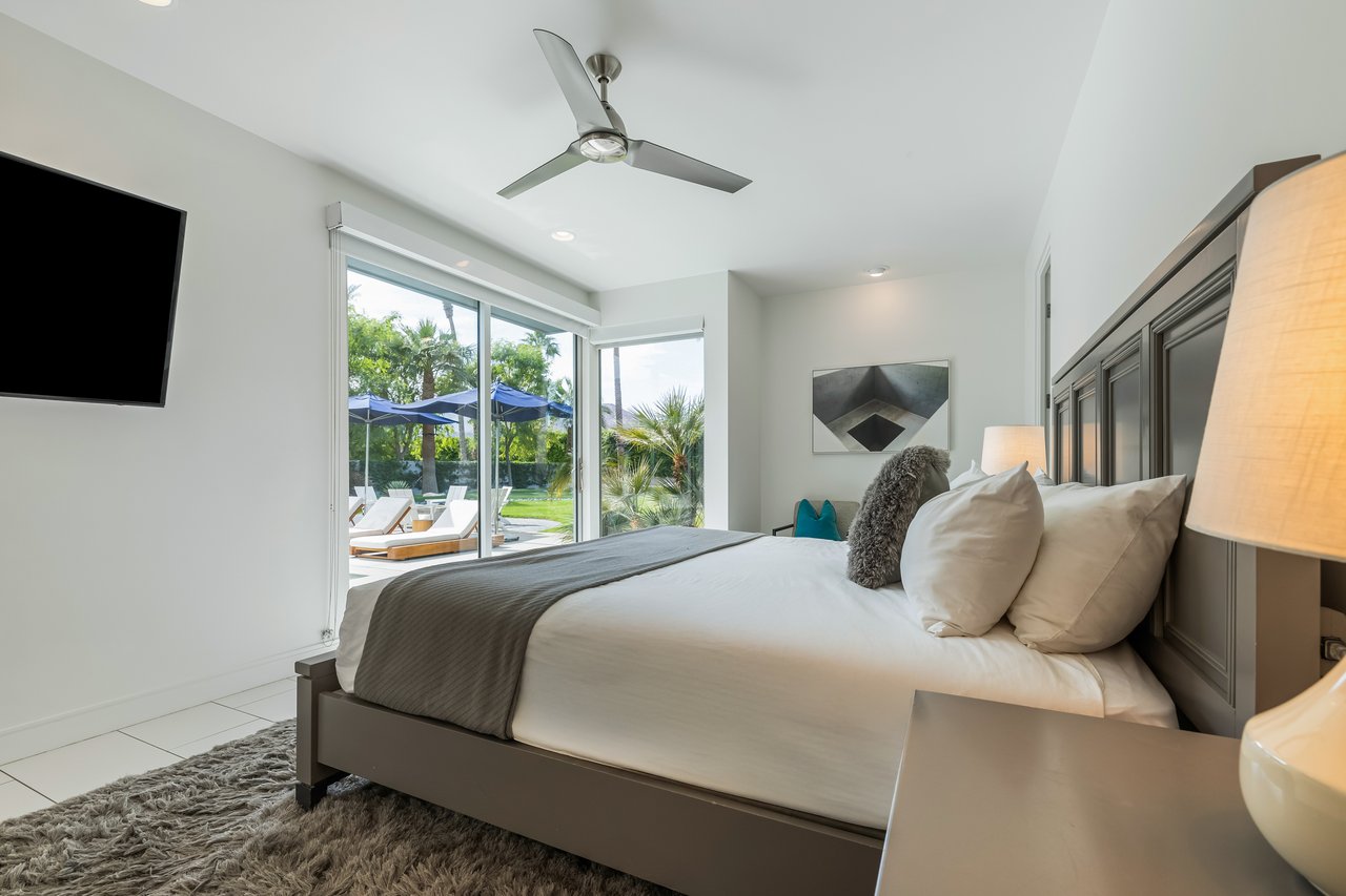 51125 Evangeline Way - Villa 3