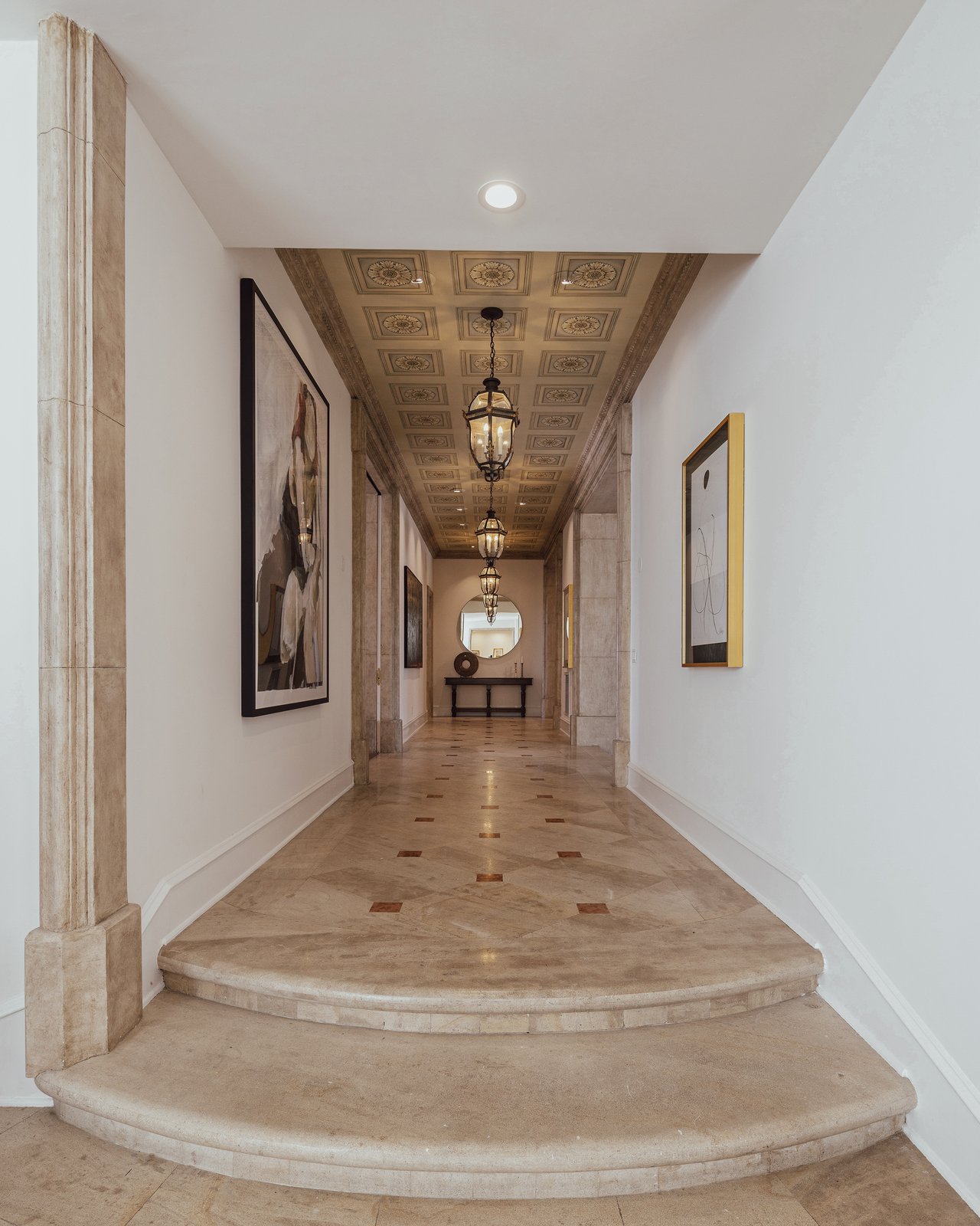 3364 Clerendon Rd, Beverly Hills 