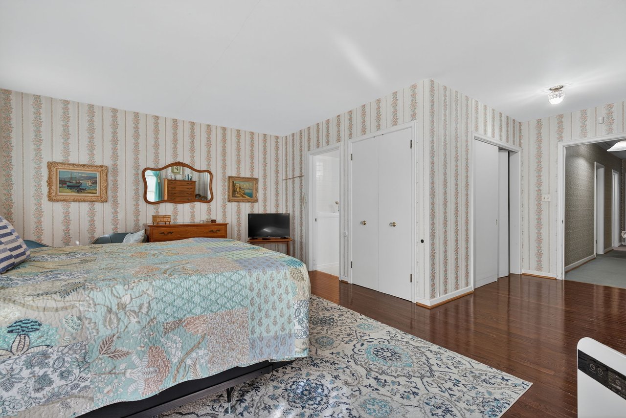 SOLD: Most Sought-After Bayview Gardens