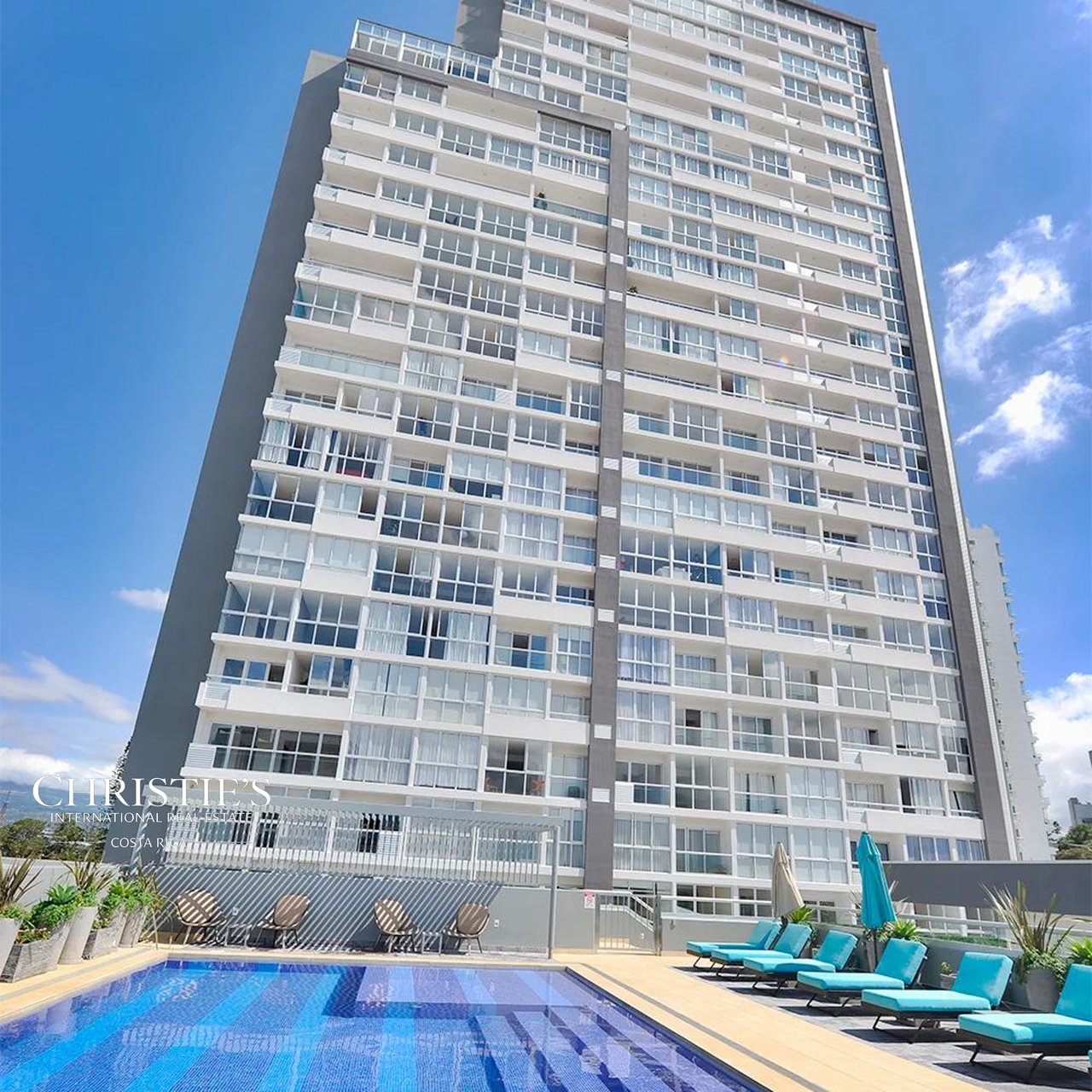 Contemporary 15th Floor Residence at U Nunciatura – Rohrmoser