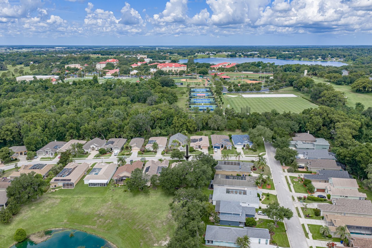 12215 WOODLANDS CIR