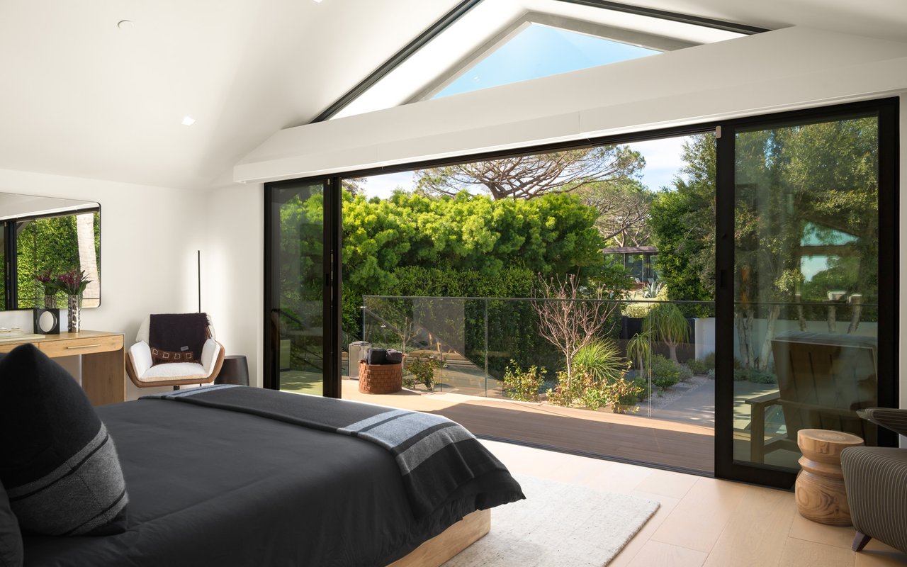 28022 Sea Lane Dr, Malibu