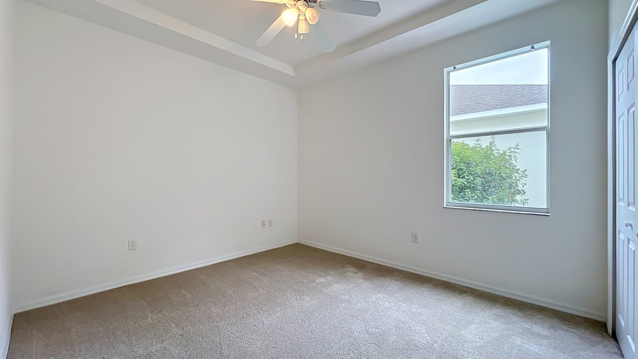 Orlando Vista Lakes 5-Bedroom 4-Bathroom Home and Lifestyle