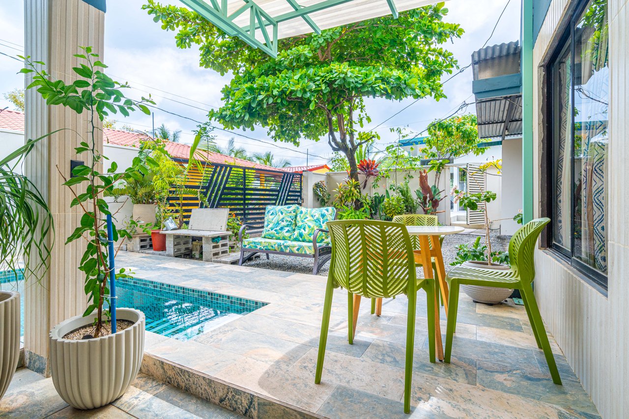3 Bed Main Home with Two Rental Villas, Walk to Beach in Uvita! Fantastic Location!