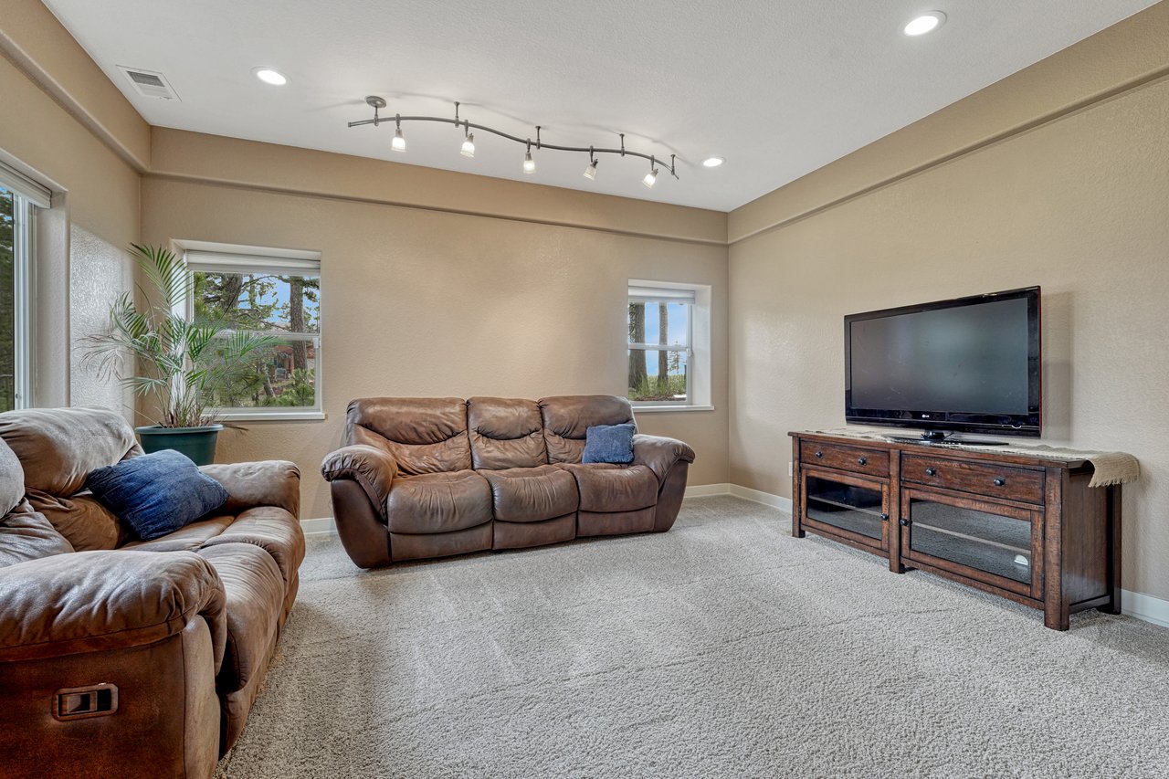 6125 Connaught Drive