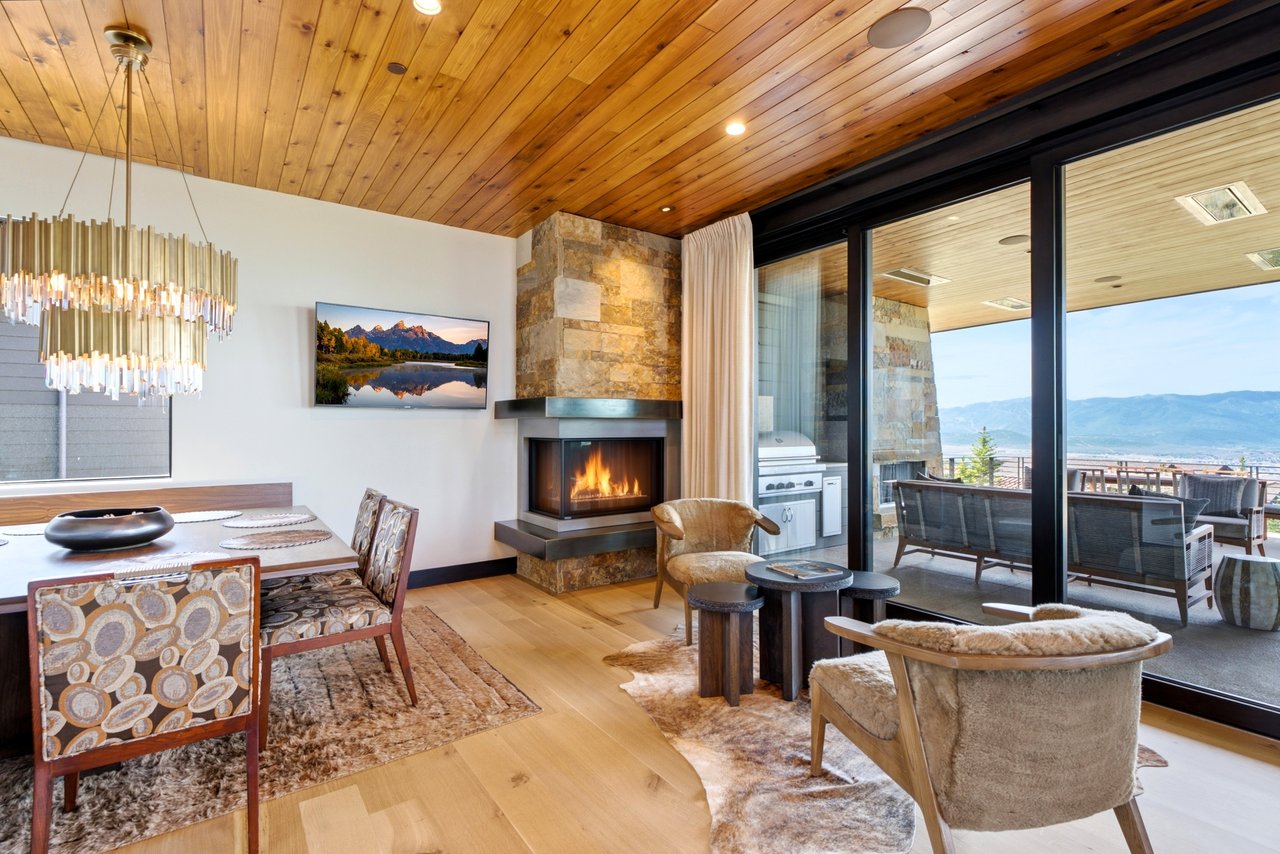 Top-of-Promontory Architectural Estate — Furnished & Turnkey - Front-Row Mountain Views