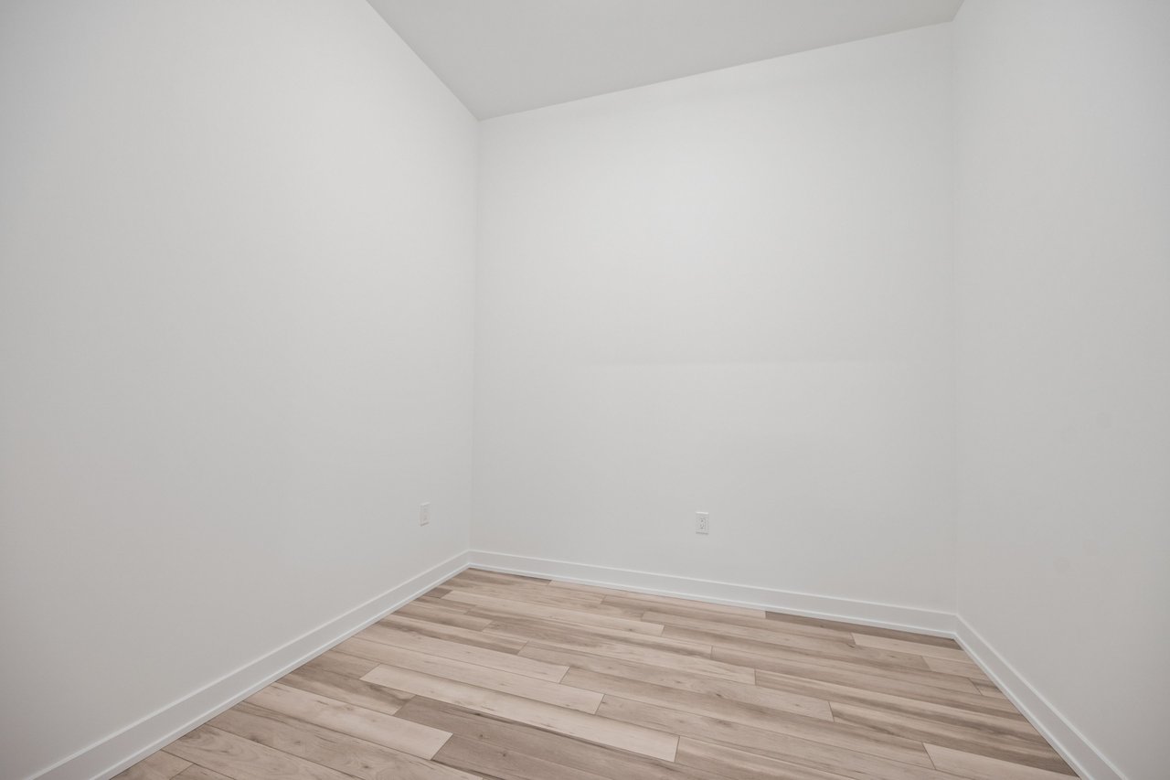 15 Richardson Street Unit: 204