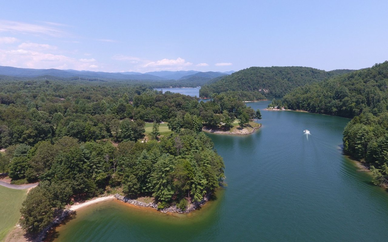 Lake Keowee