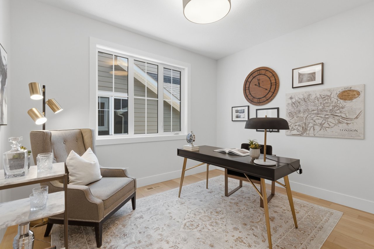 378 Bessborough Drive SW