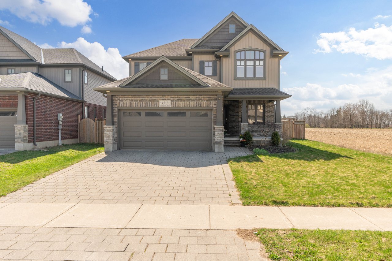 1537 Blackwell Boulevard London Ontario - Presented by The Gunn Real Estate Group  