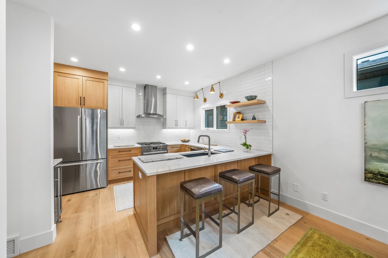 2 - 617 4th Street