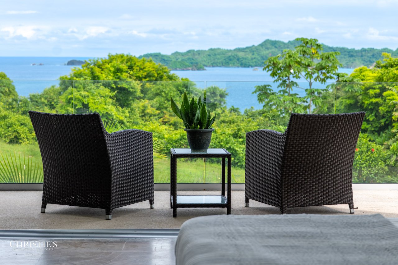 Contemporary Isla Tortuga View Home Steps from Playa Organos