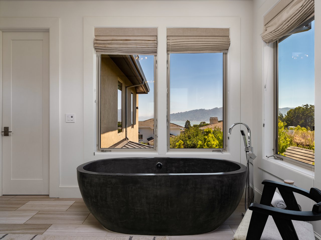 Architectural Modernism, Bay Views, and Exceptional Outdoor Living