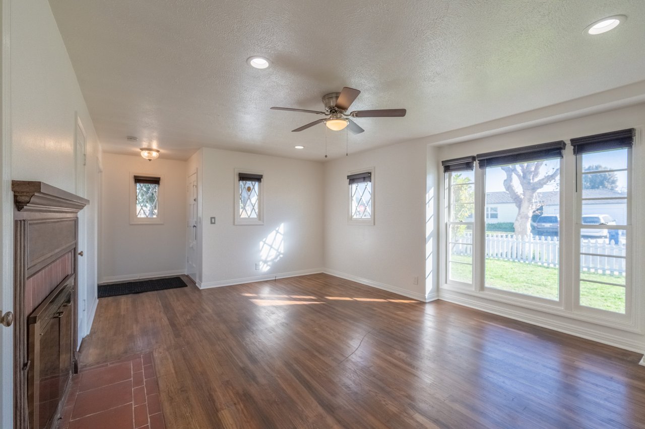 Charming Salinas Home and Garden