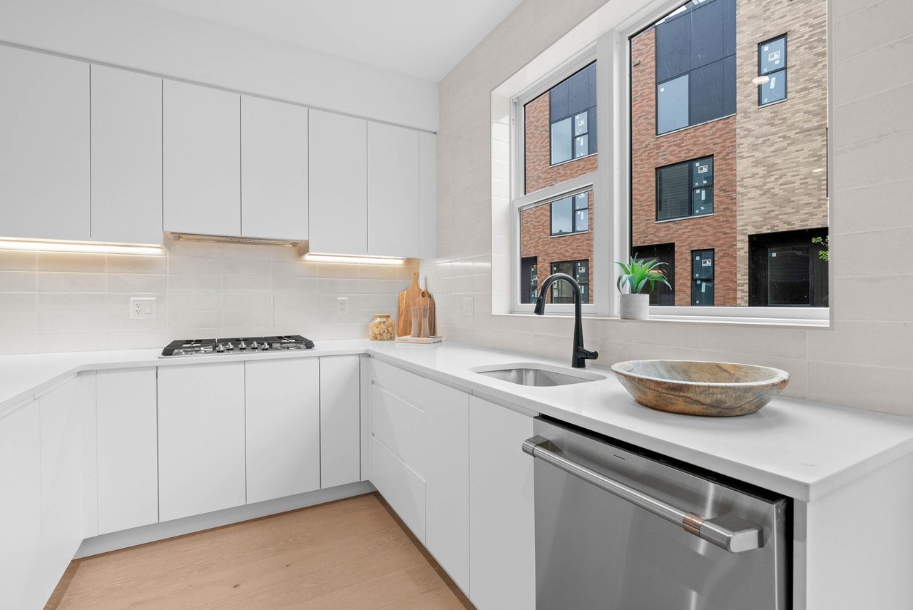 654 Fairmount Ave, Philadelphia, PA 19123