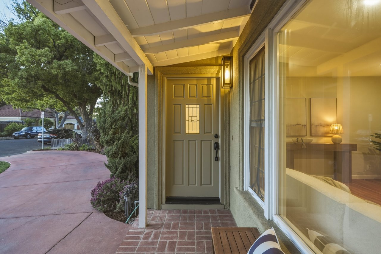 972 Emerald Way