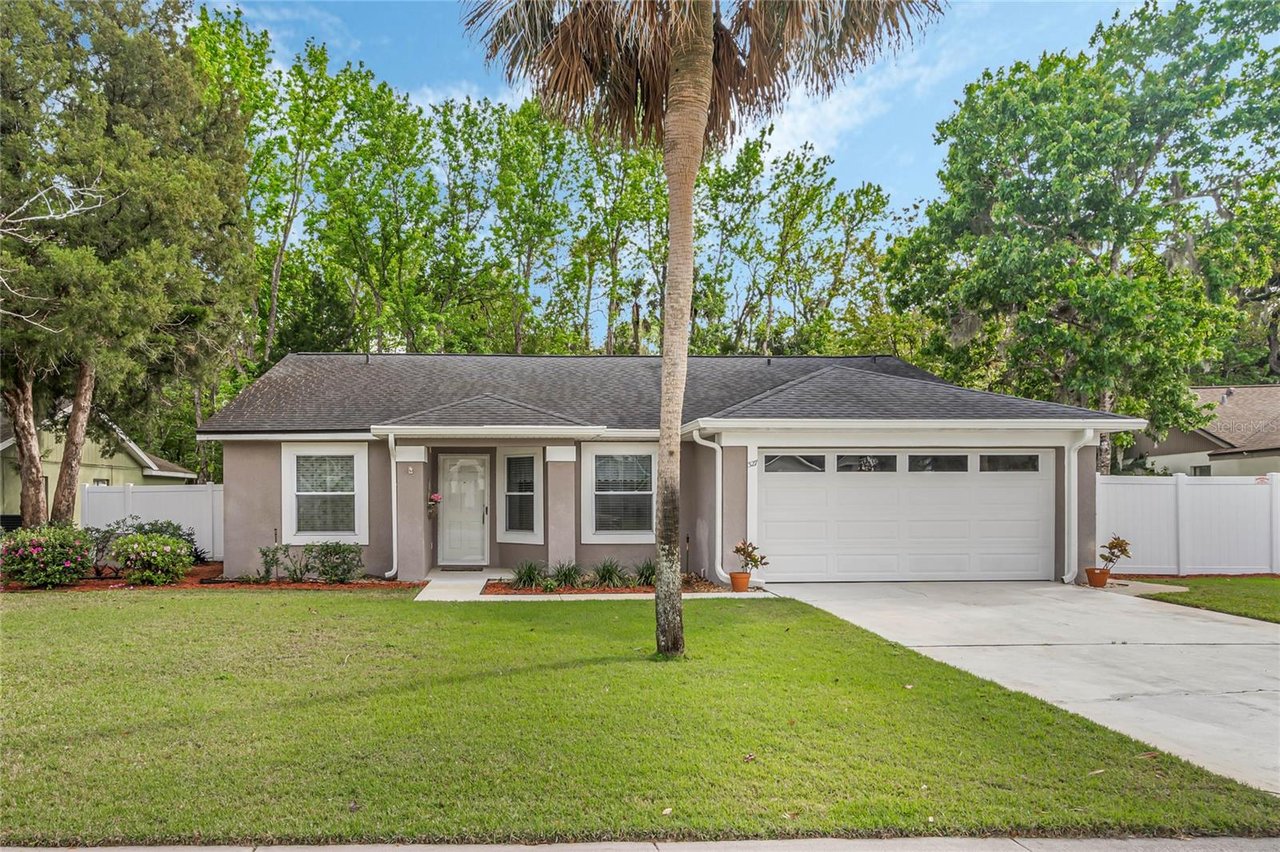 327 Inglenook Cir