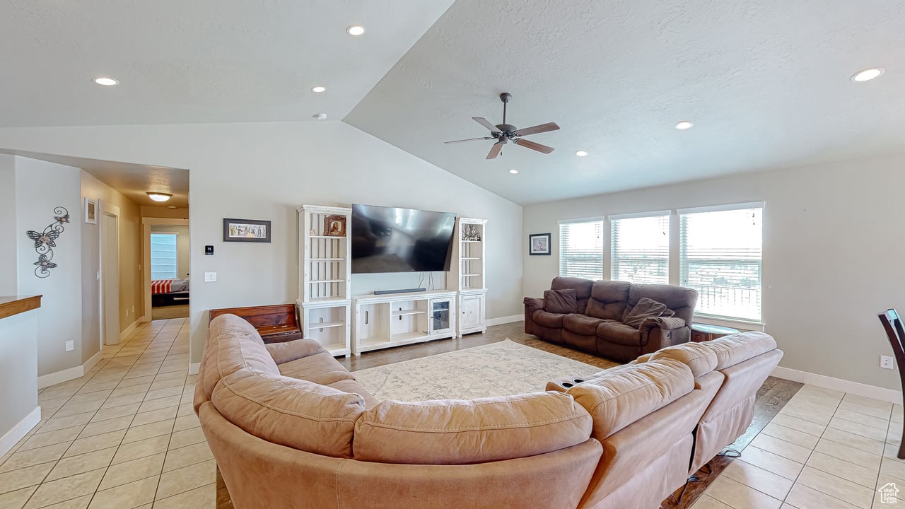 208 S 1030 E, Santaquin UT, 84665