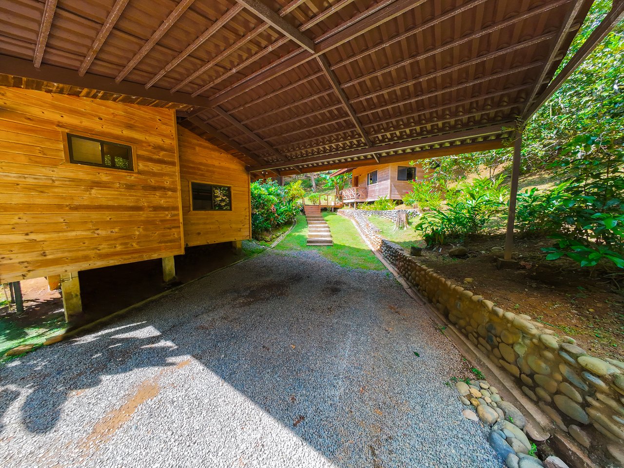 Serene Jungle Home + Guest Cabin on 3 Acres and River