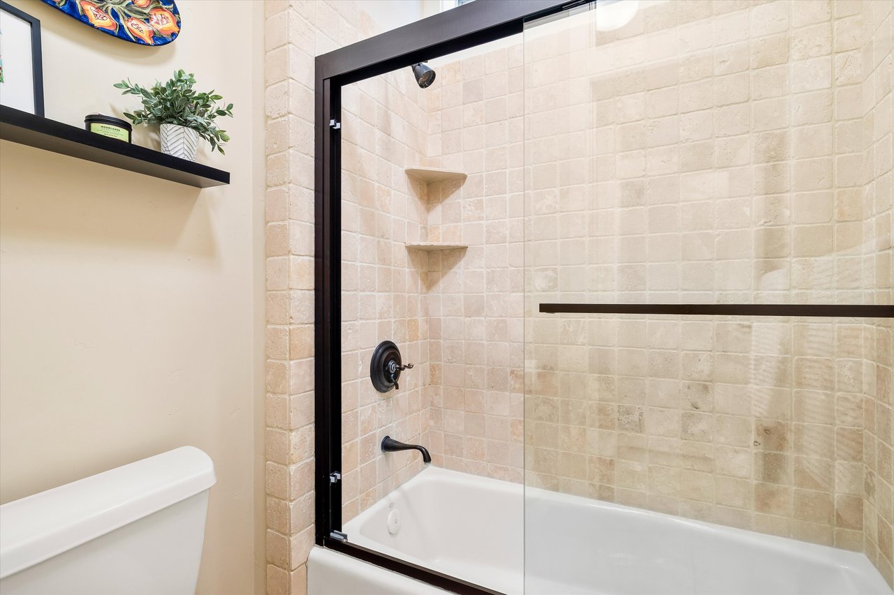 2589 NW Champion Circle