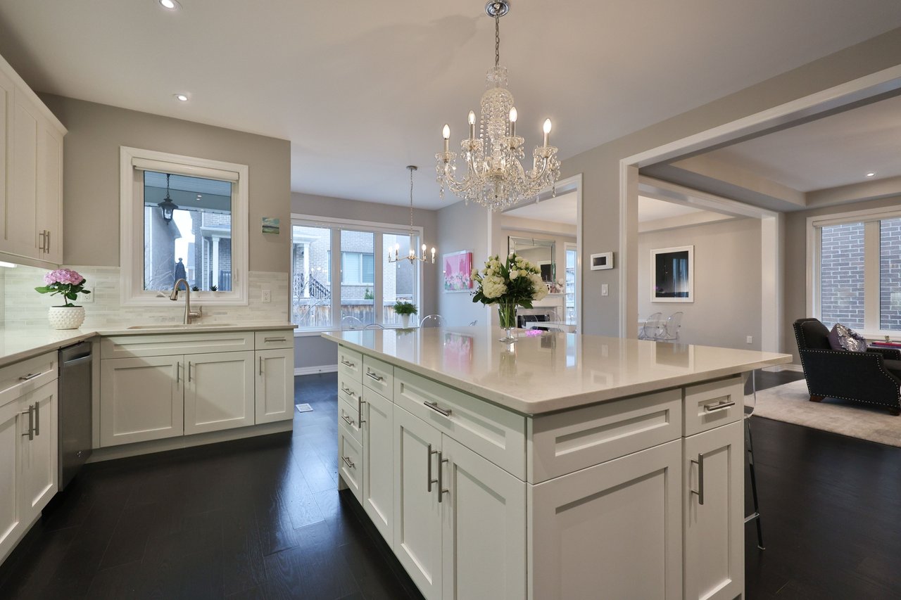 3205 Violet Gardens, Oakville