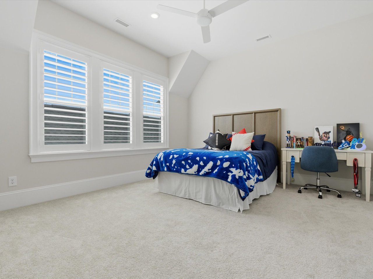 1008 Broadmoor