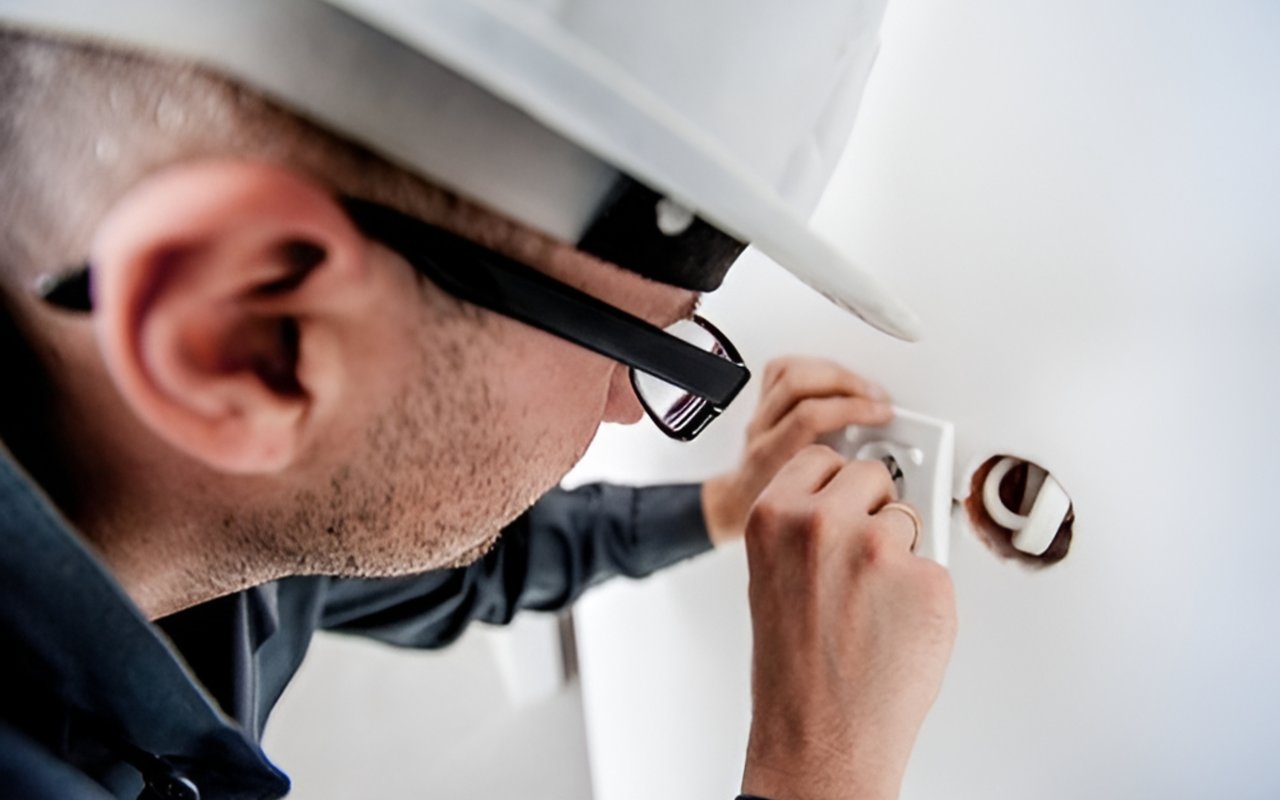 Fixer-Uppers: 3 Main Things to Look For