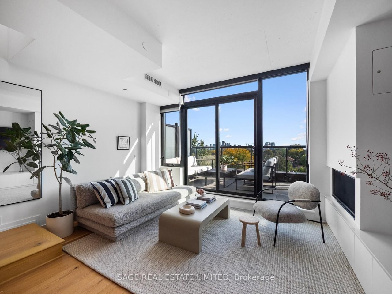 THE CARVALO PENTHOUSE