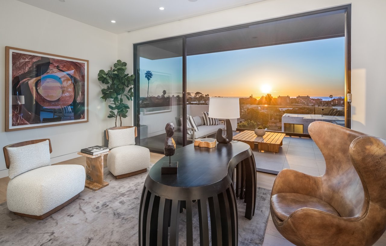 South Rios Avenue, Solana Beach