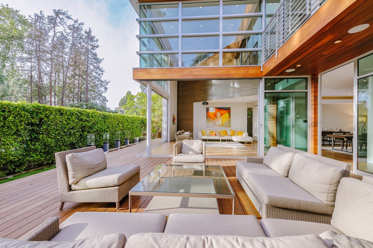 1160 McClellan Dr
