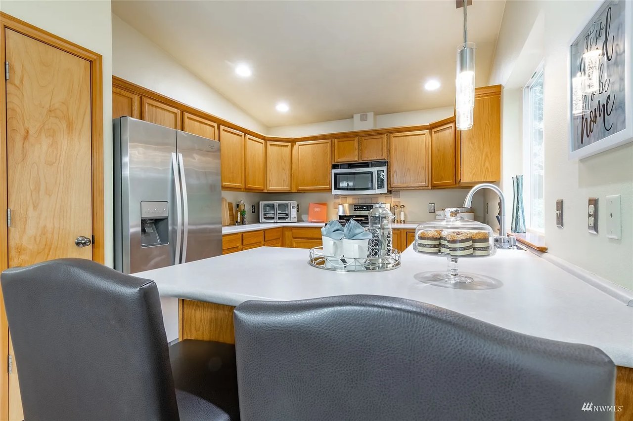 3 VALLEY CREST Way