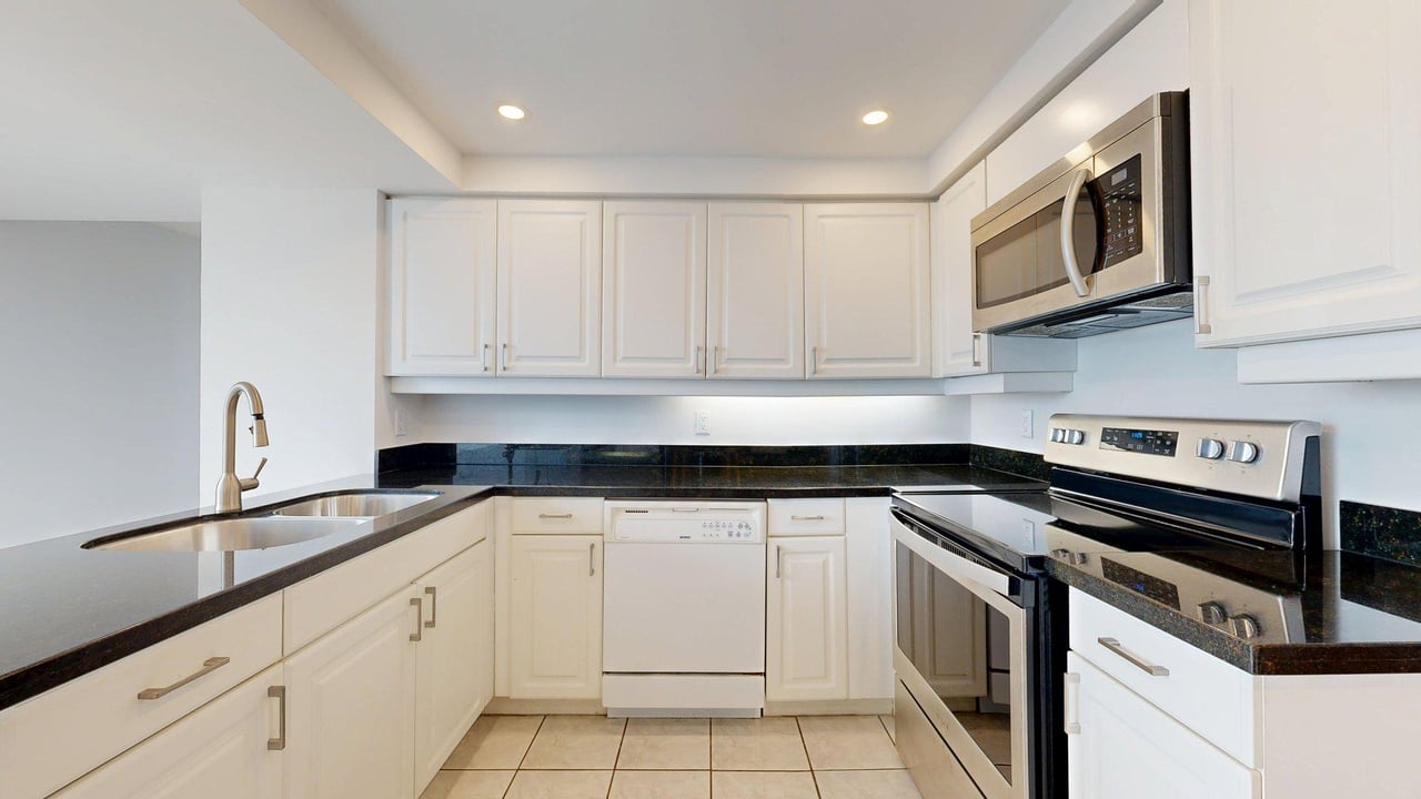 850 Steeles Avenue W Unit: 709