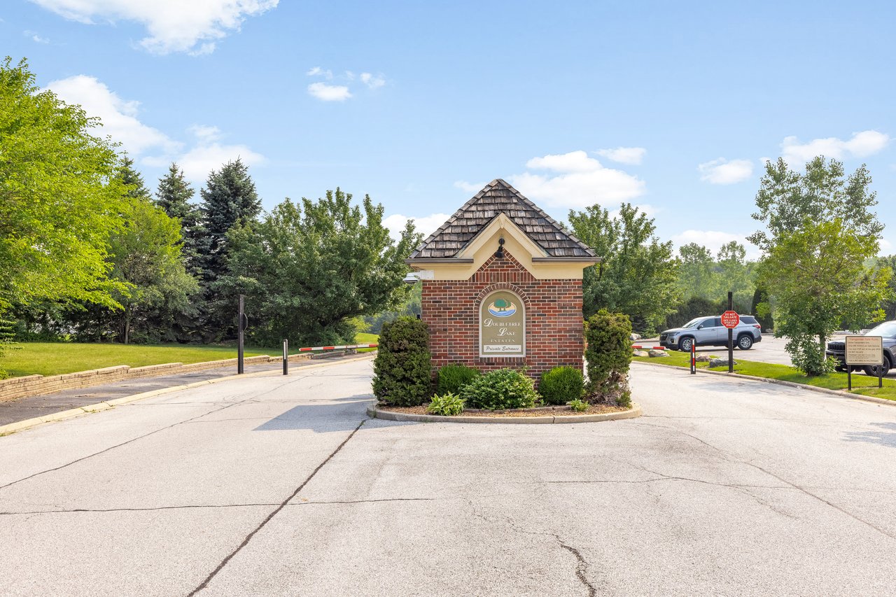 Doubletree Lake Living