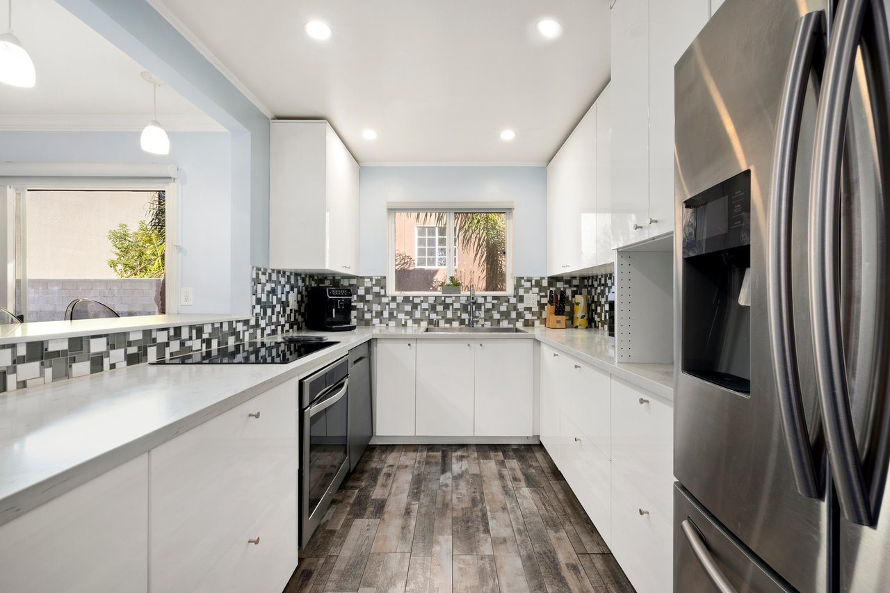 1734 N. Fuller Avenue, No. 209