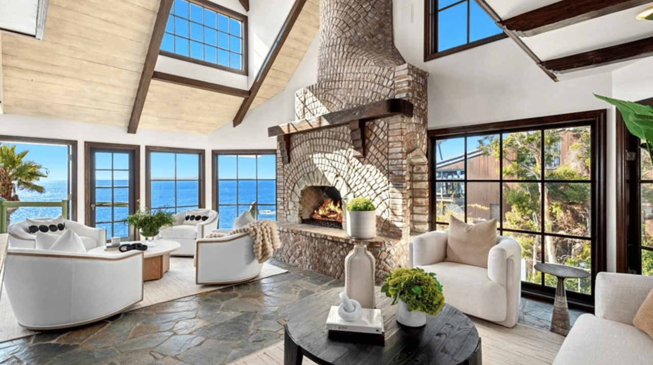 The Sea Castle | 31971 S. Coast Hwy., Laguna Beach
