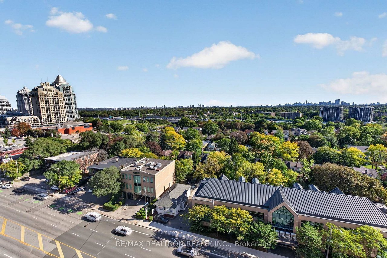 NORTH YORK LUXURY 
