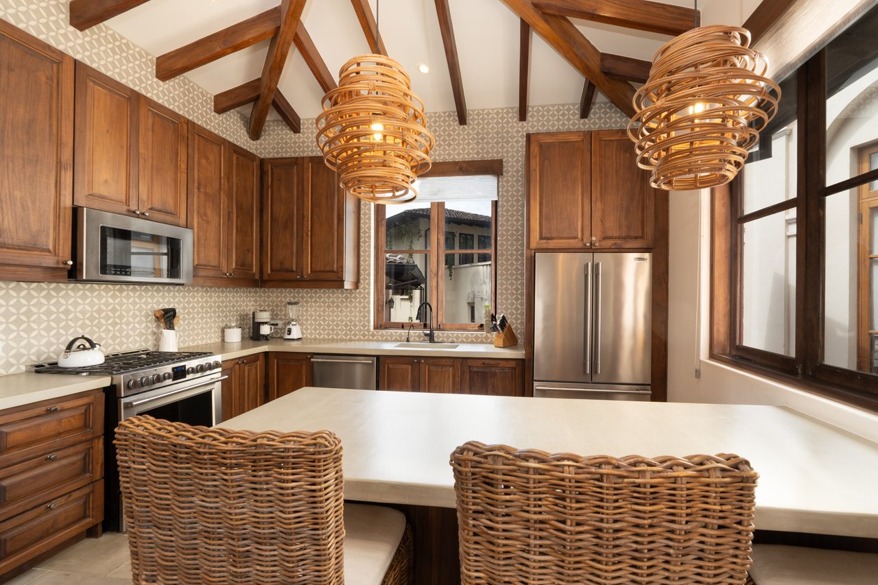 14A Avenida La Antigua | Spacious Coastal Residence Steps from the Beach in Las Catalinas