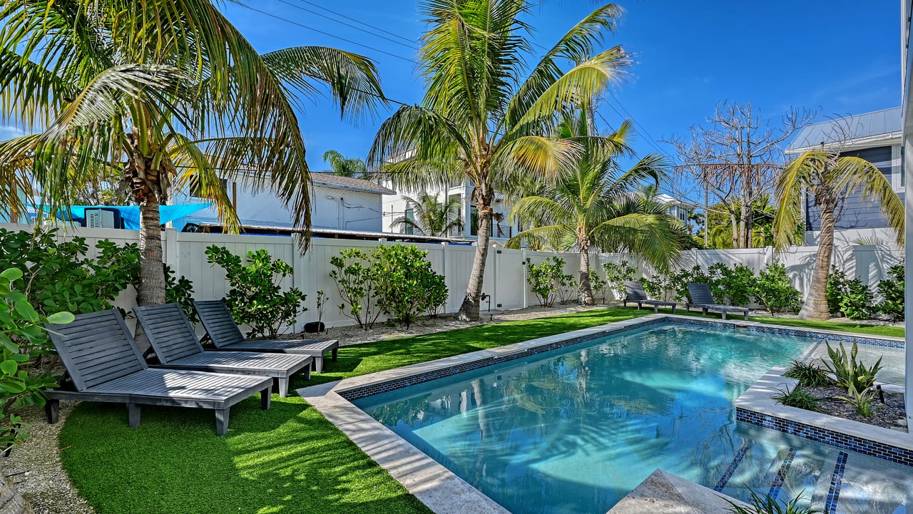 2206 Avenue A, Bradenton Beach, Florida