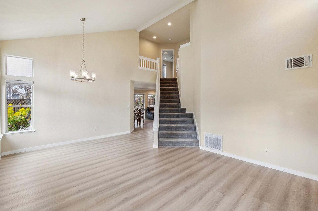 1468 Leaftree Circle